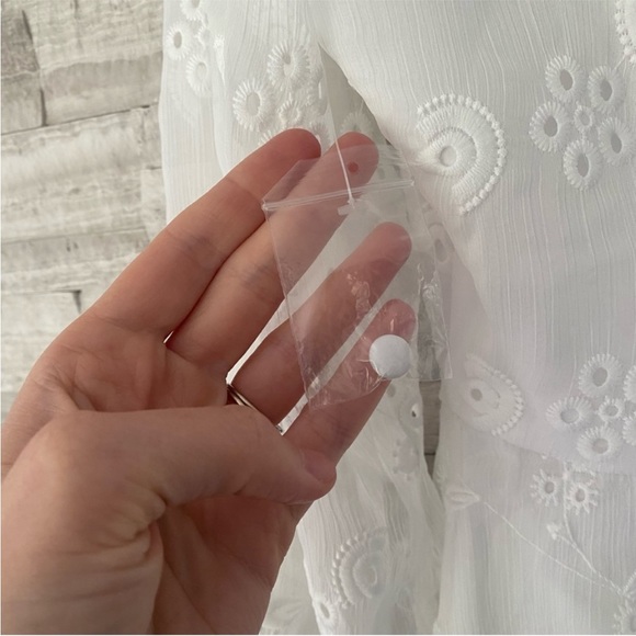 NWT ModCloth Seeing Eye to Eyelet Sheer Long Sleeve Lace Dress - Picture 5 of 8